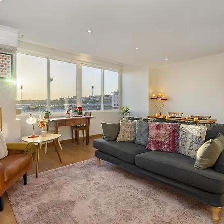 Apartment Whome Premium View 2-bed Great For R Workers & Families