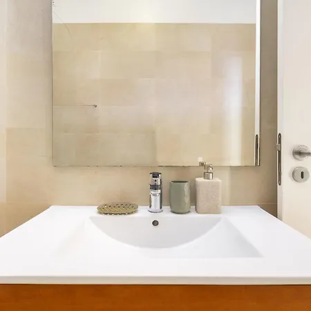 Whome Premium View 2-bed Great For R Workers & Families *