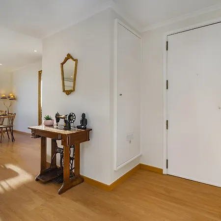 Whome Premium View 2-bed Great For R Workers & Families Apartment