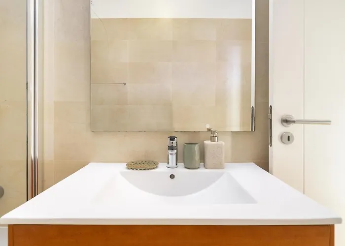 Whome Premium View 2-bed Great For R Workers & Families *